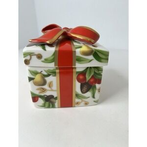 Tiffany Holiday Gift Box Bow Christmas Holiday Ornament Bone China Porcelain 90s